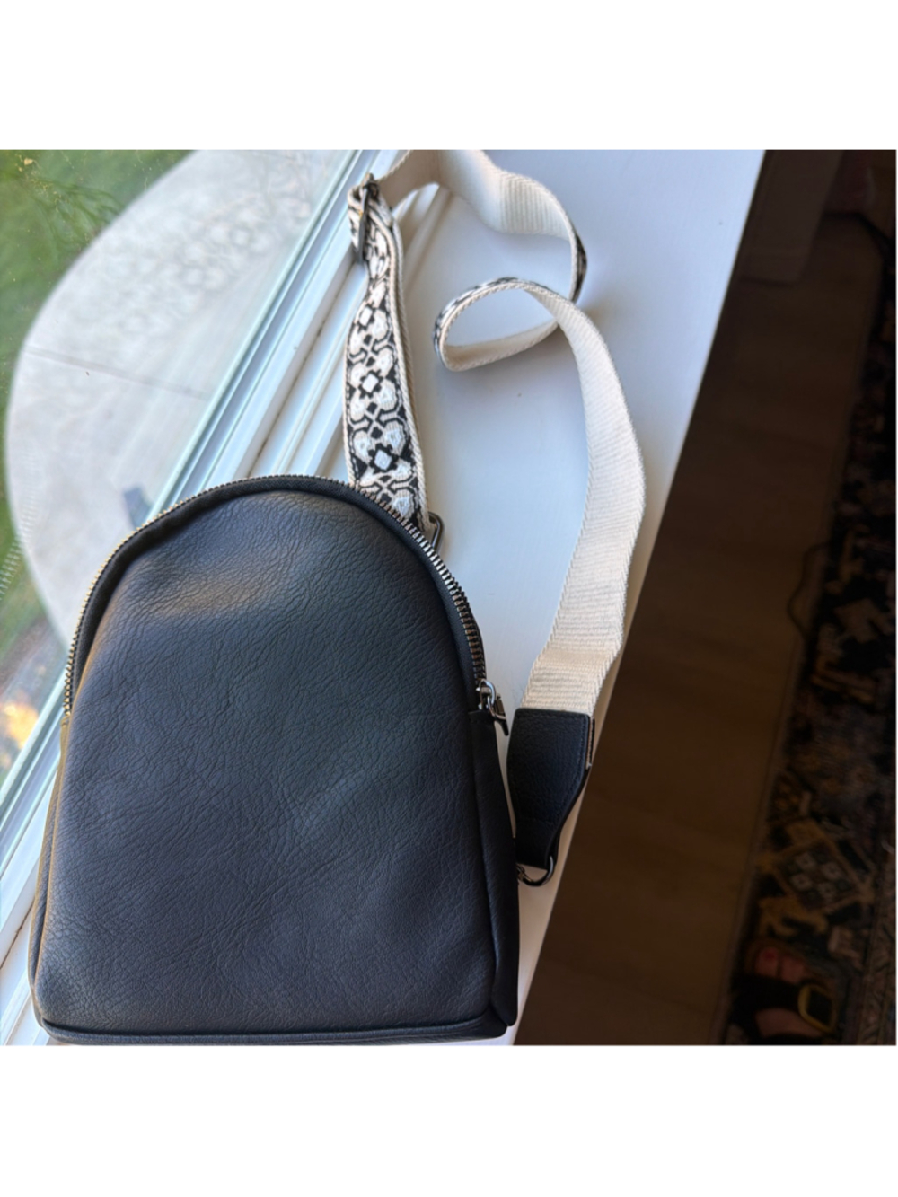 Women's Jen & Co. Black and Beige Crossbody Bag One Size
